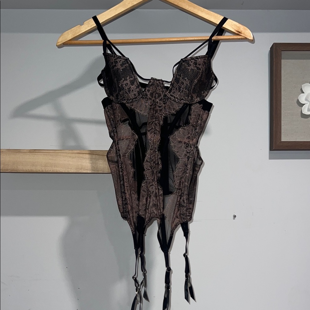 Victoria’s Secret Lace Garter Bustier Corset - Black/pink
